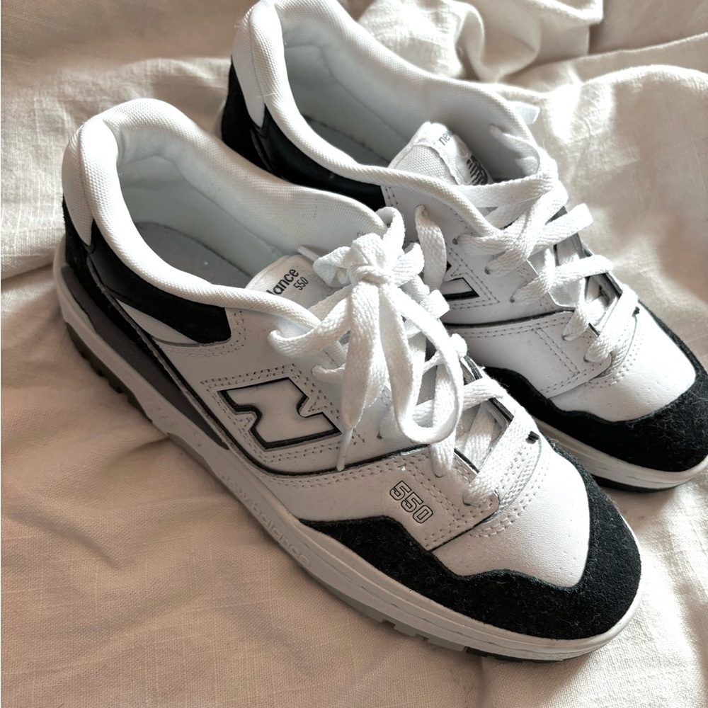 New Balance 550